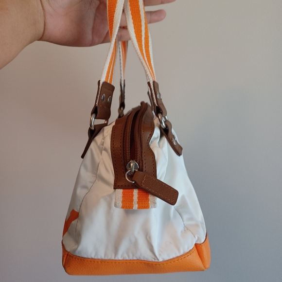 ROXY - Picture 2 of 8